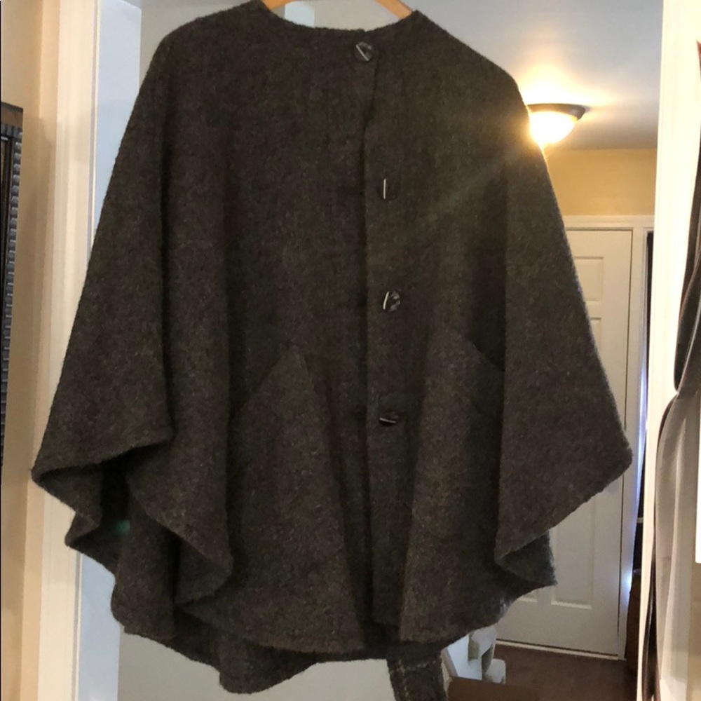 Tina cape, NWT
